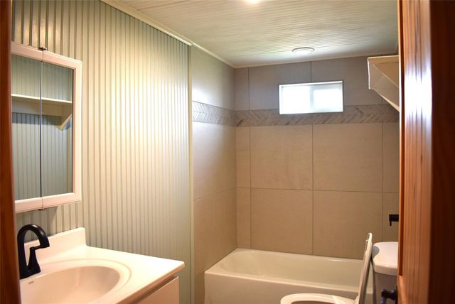 1769 County Road 201, Sargent, TX 77414