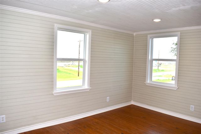 1769 County Road 201, Sargent, TX 77414