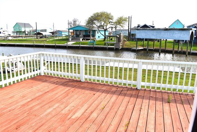 1769 County Road 201, Sargent, TX 77414