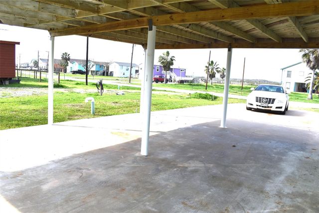 1769 County Road 201, Sargent, TX 77414