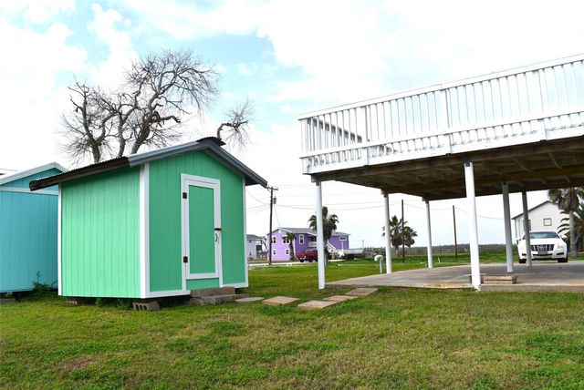 1769 County Road 201, Sargent, TX 77414