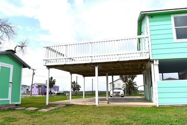 1769 County Road 201, Sargent, TX 77414