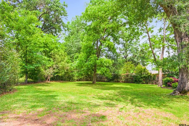 2101 Golden Rd, Tyler, TX 75701