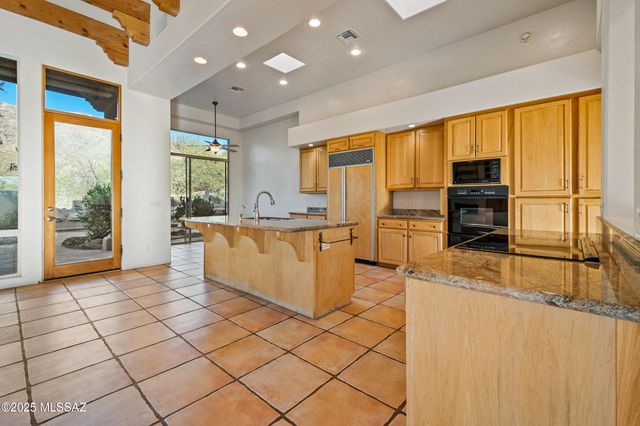 6570 N Placita De Tia Ro, Tucson, AZ 85750