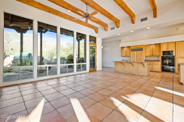6570 N Placita De Tia Ro, Tucson, AZ 85750