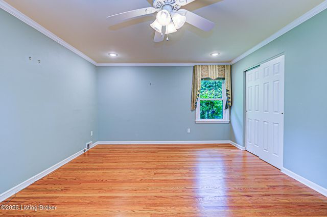 3520 Foxglove Ln, Louisville, KY 40241