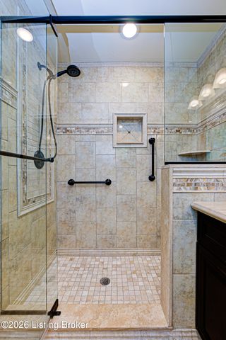 3520 Foxglove Ln, Louisville, KY 40241