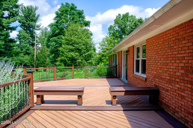 3520 Foxglove Ln, Louisville, KY 40241