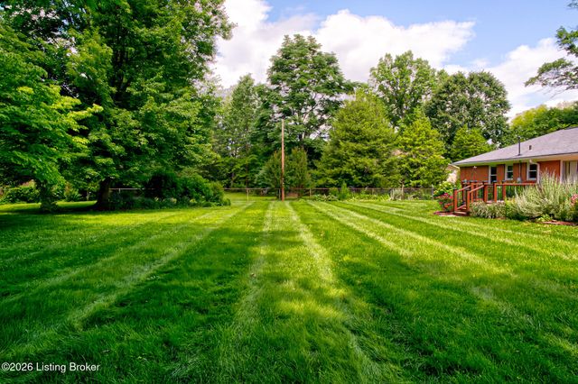 3520 Foxglove Ln, Louisville, KY 40241