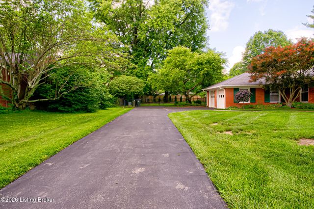 3520 Foxglove Ln, Louisville, KY 40241