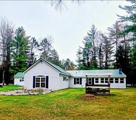 N18733 SHORT CUT ROAD, Pembine, WI 54156