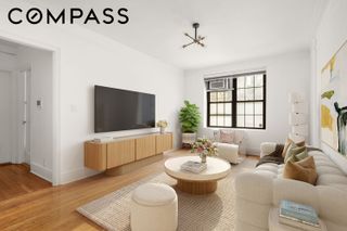 253 W 16th St # 1B, New York City, NY 10011