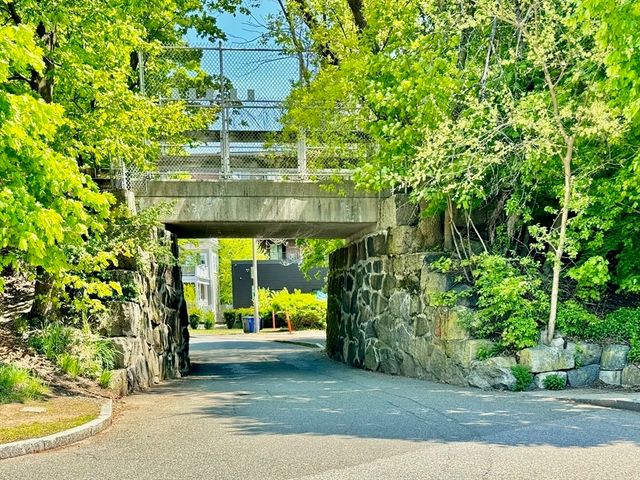 12 Pond 20, Arlington, MA 02474