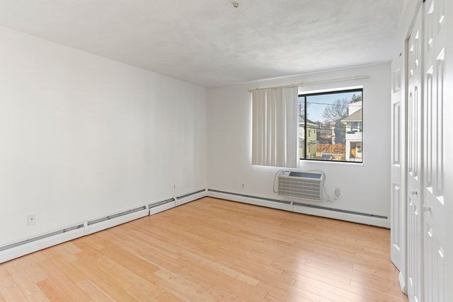 12 Pond 20, Arlington, MA 02474