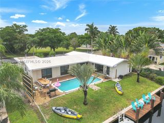 151 SE 9th Ct, Pompano Beach, FL 33060