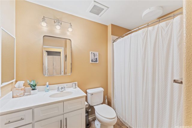 91-1015 Kamaaha Avenue 208, Kapolei, HI 96707