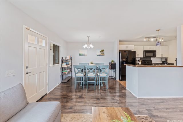 91-1015 Kamaaha Avenue 208, Kapolei, HI 96707