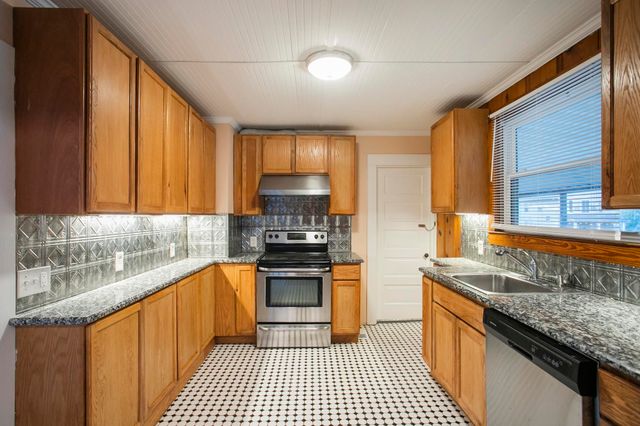 909 Clarke St, Old Hickory, TN 37138