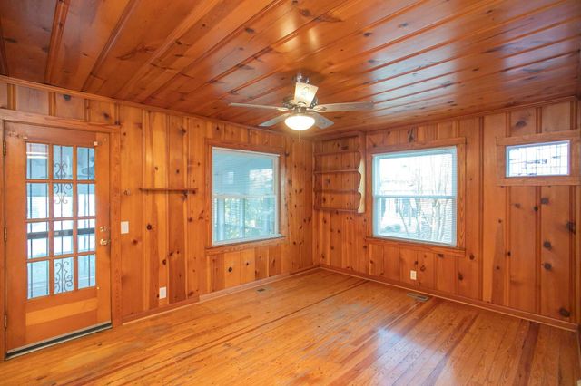 909 Clarke St, Old Hickory, TN 37138