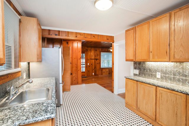 909 Clarke St, Old Hickory, TN 37138