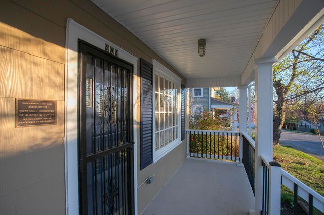 909 Clarke St, Old Hickory, TN 37138