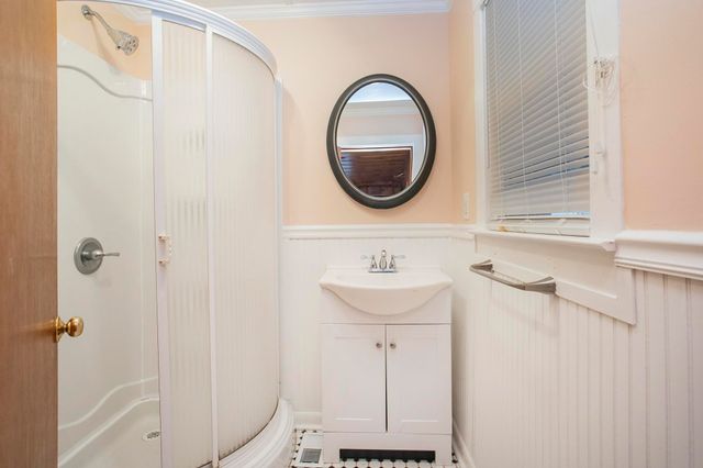 909 Clarke St, Old Hickory, TN 37138