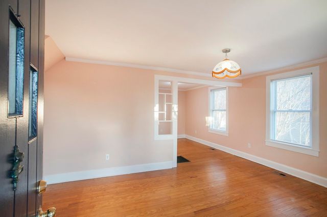 909 Clarke St, Old Hickory, TN 37138