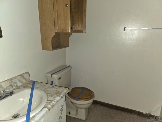 3381 W Hwy 4, Century, FL 32535