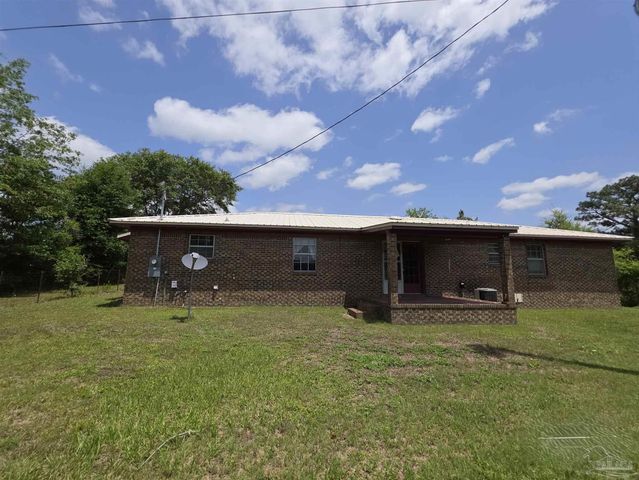 3381 W Hwy 4, Century, FL 32535