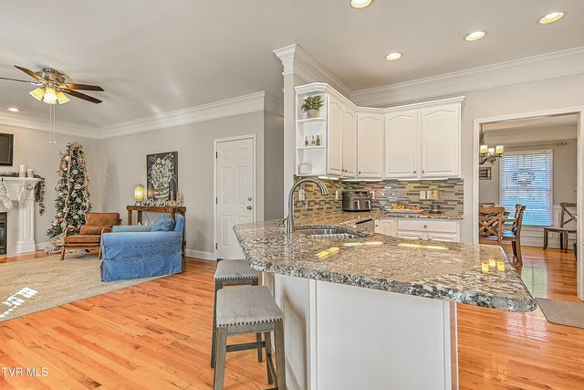 616 Kings Ridge Drive, Blountville, TN 37617