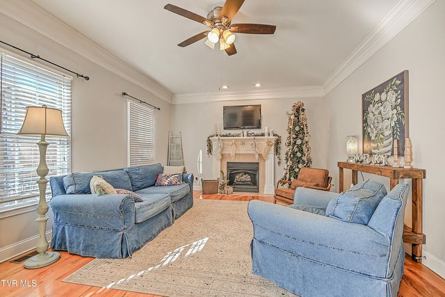 616 Kings Ridge Drive, Blountville, TN 37617