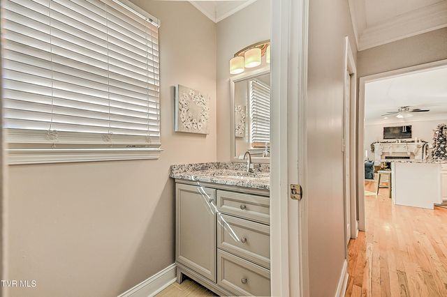 616 Kings Ridge Drive, Blountville, TN 37617