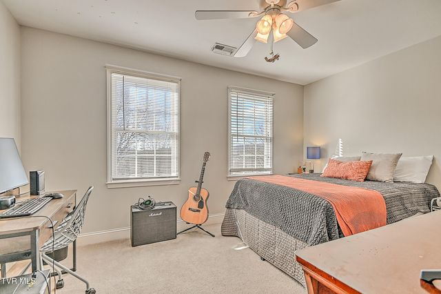 616 Kings Ridge Drive, Blountville, TN 37617