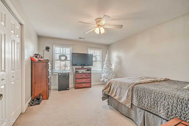 616 Kings Ridge Drive, Blountville, TN 37617