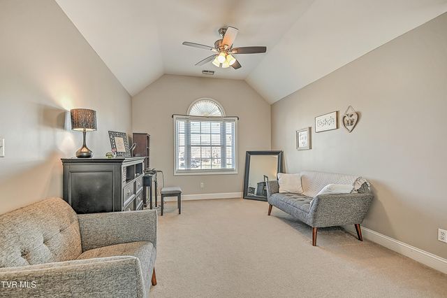 616 Kings Ridge Drive, Blountville, TN 37617