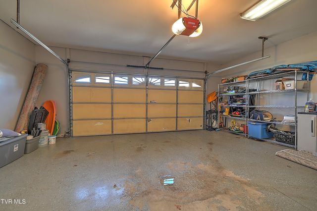 616 Kings Ridge Drive, Blountville, TN 37617