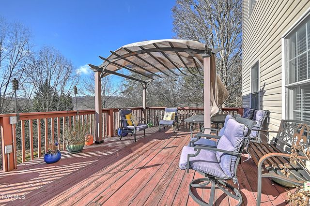 616 Kings Ridge Drive, Blountville, TN 37617