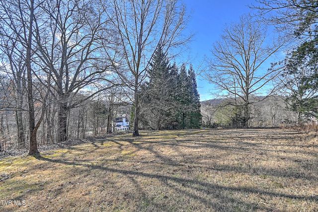 616 Kings Ridge Drive, Blountville, TN 37617