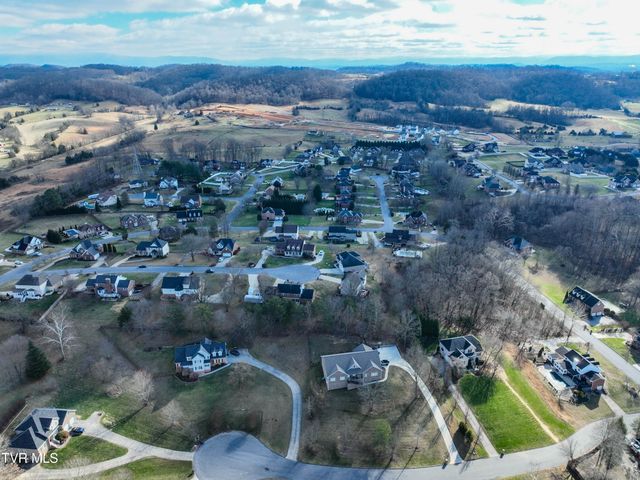 616 Kings Ridge Drive, Blountville, TN 37617