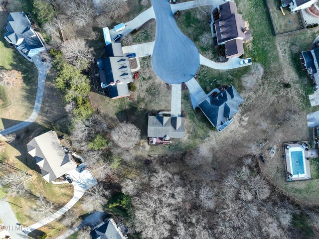 616 Kings Ridge Drive, Blountville, TN 37617