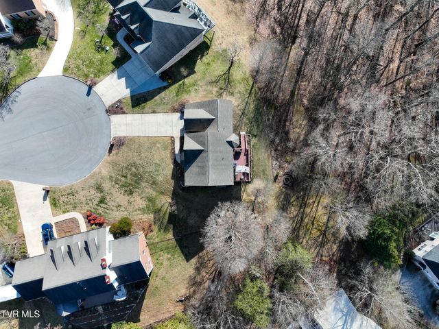 616 Kings Ridge Drive, Blountville, TN 37617