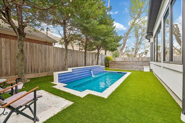 4022 Coleridge Street, West University Place, TX 77005