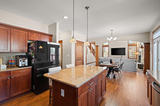 2605 Nottingham Drive, Valparaiso, IN 46383