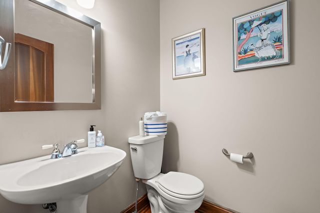 2605 Nottingham Drive, Valparaiso, IN 46383