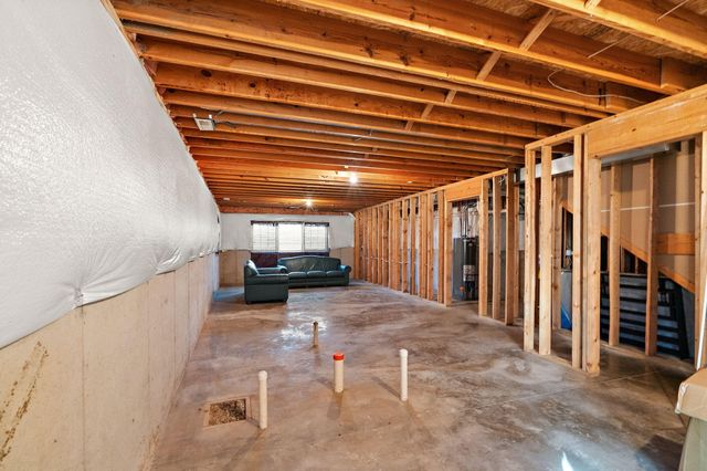 2605 Nottingham Drive, Valparaiso, IN 46383