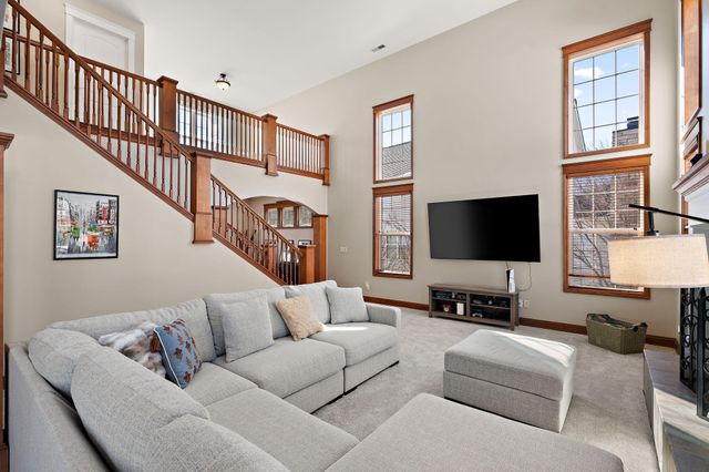 2605 Nottingham Drive, Valparaiso, IN 46383