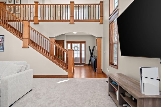 2605 Nottingham Drive, Valparaiso, IN 46383