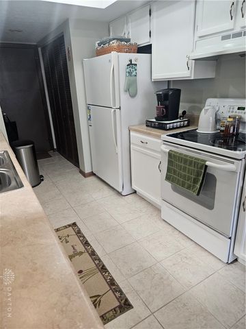 1060 Foxshire Place, Dayton, OH 45458