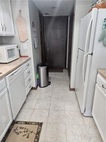 1060 Foxshire Place, Dayton, OH 45458