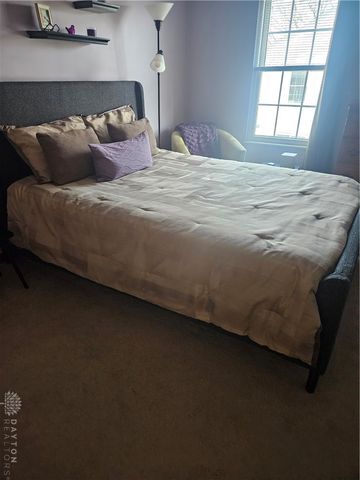 1060 Foxshire Place, Dayton, OH 45458